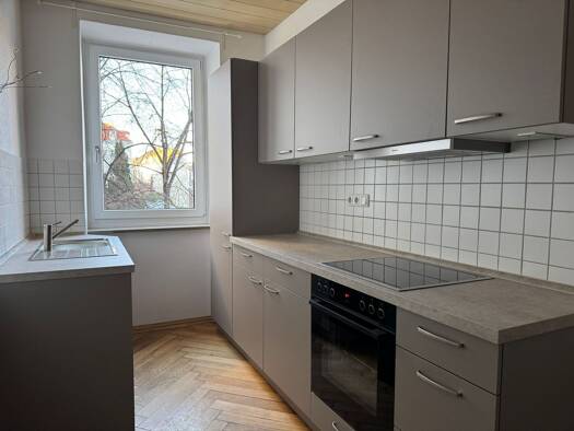 Wohnung zur Miete 1.130 € 2 Zimmer 47 m² Geschoss 1/4 frei ab sofort Neuhausen-Nymphenburg München 80634