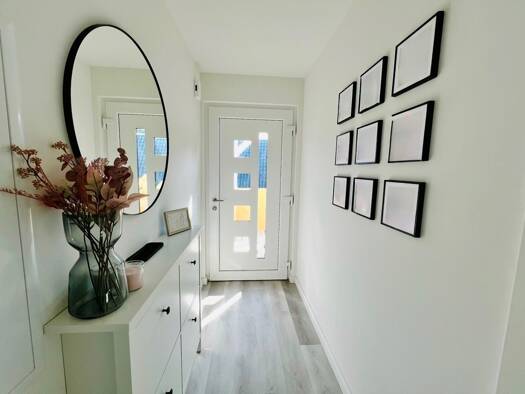 Wohnung zur Miete 1.380 € 3 Zimmer 77 m² Geschoss 1/2 frei ab 01.09.2026 Nahe 23866