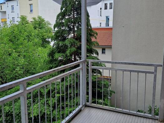 Wohnung zur Miete 600 € 3 Zimmer 94 m² 1. Geschoss frei ab sofort Oststraße 7 Debschwitz Gera 07548