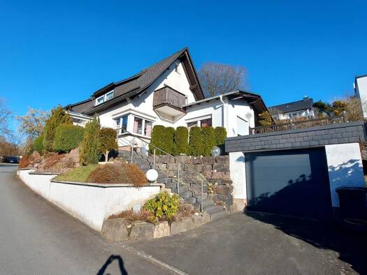 Einfamilienhaus zum Kauf 295.000 € 7 Zimmer 214 m² 1.205 m² Grundstück frei ab 01.12.2026 Raumland Bad Berleburg 57319