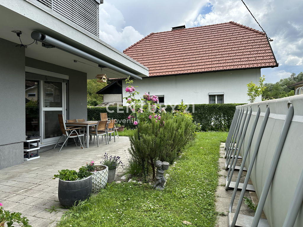 Einfamilienhaus zum Kauf 870.000 € 4 Zimmer 145,5 m²<br/>Wohnfläche 526 m²<br/>Grundstück Ljubljana 1000