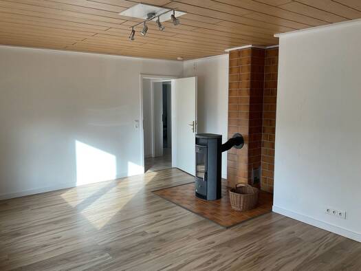 Wohnung zur Miete 600 € 2 Zimmer 62 m² Geschoss EG/2 frei ab sofort Hausen vor der Höhe Schlangenbad 65388