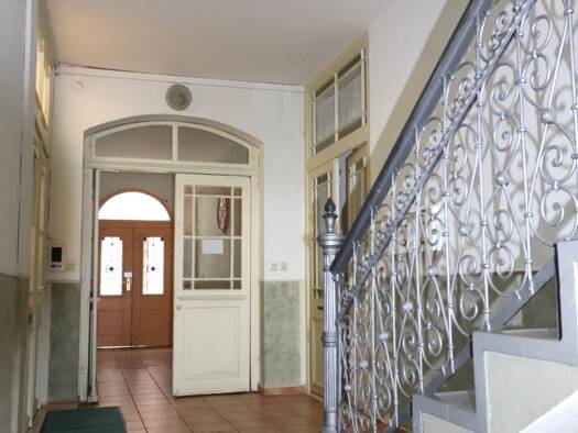 Wohnung zur Miete 270 € 2 Zimmer 49 m² August-Bebel-Straße 45 Zeitz 06712