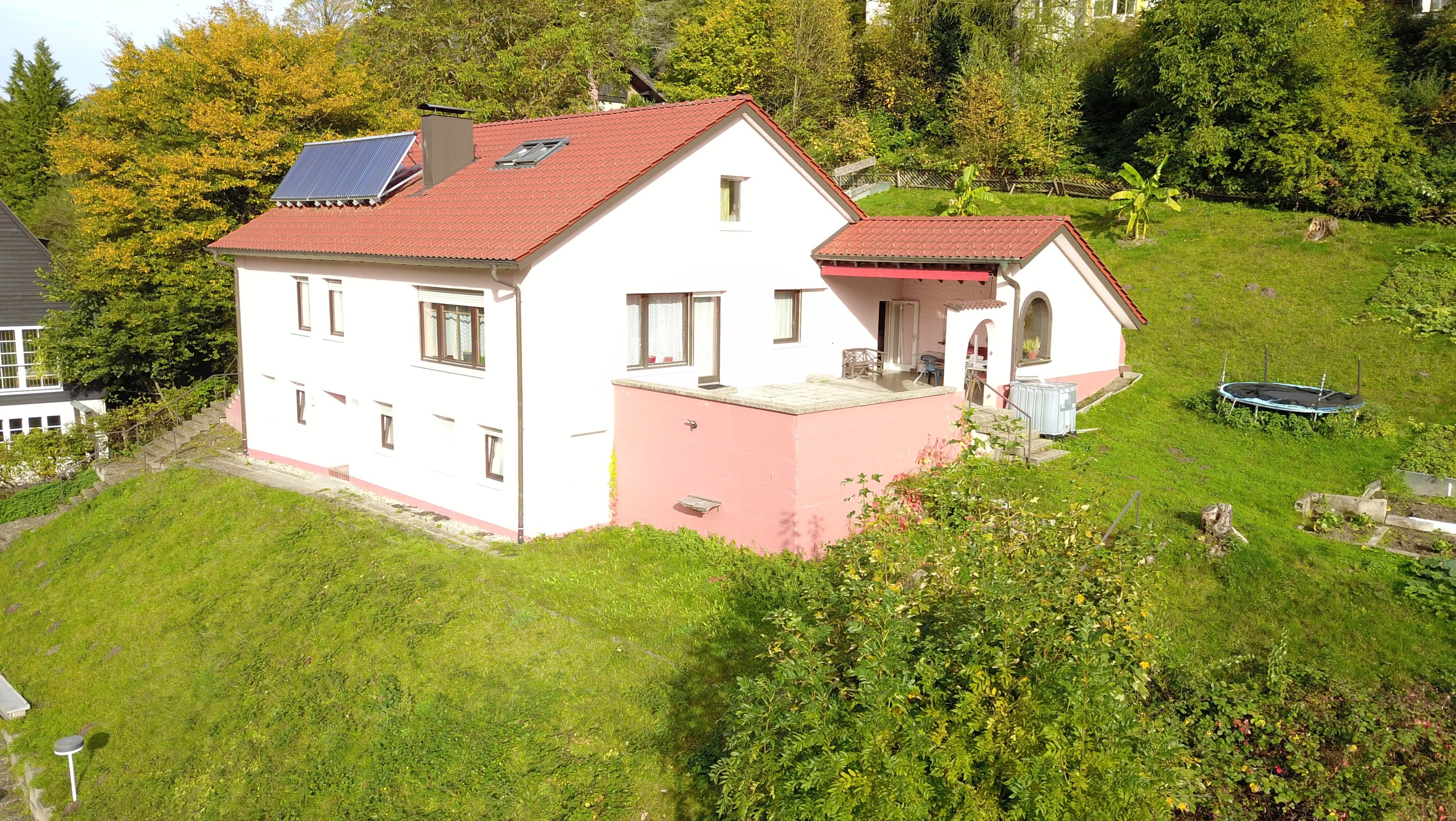 Mehrfamilienhaus zum Kauf 560.000 € 15 Zimmer 236,2 m²<br/>Wohnfläche 2.255 m²<br/>Grundstück Kernerstr. 119 Bad Wildbad Bad Wildbad 75323