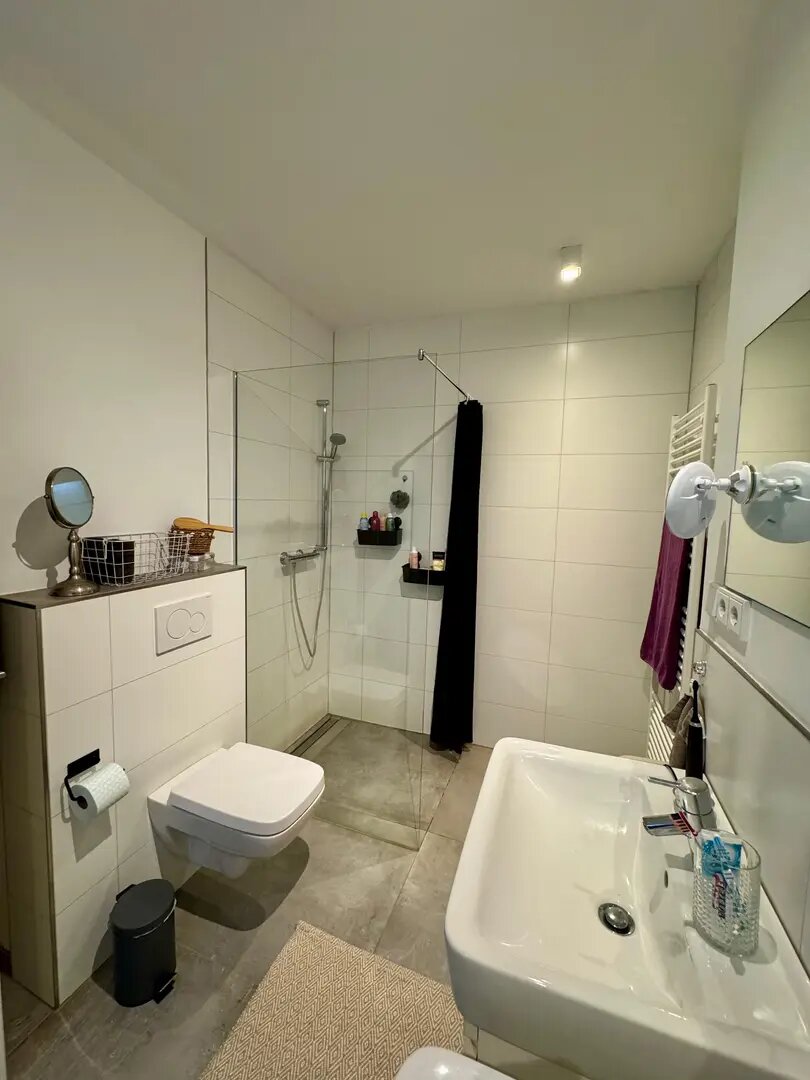 Wohnung zur Miete 700 € 3 Zimmer 93 m²<br/>Wohnfläche ab sofort<br/>Verfügbarkeit Alter Wassergang Bürbach Siegen 57074