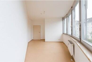 Wohnung zur Miete 300 € 2 Zimmer 39,3 m² 2. Geschoss frei ab 01.07.2025 Marienstieg 3 Wahlbezirk 14 Suhl 98527