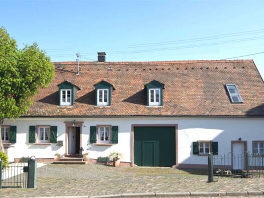 Einfamilienhaus zum Kauf 849.000 € 16 Zimmer 350 m² 680 m² Grundstück Biesingen Blieskastel 66440