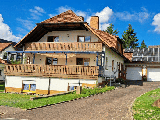 Einfamilienhaus zum Kauf provisionsfrei 140.000 € 7 Zimmer 196 m² 867 m² Grundstück frei ab sofort Seigertshausen Neukirchen 34626