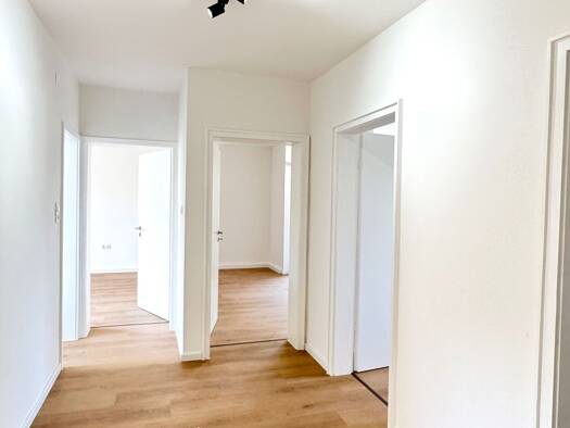 Wohnung zum Kauf provisionsfrei 255.000 € 4 Zimmer 78 m² Geschoss 2/3 frei ab sofort Amberg Amberg 92224