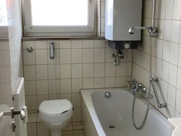 Wohnung zur Miete 784 € 3 Zimmer 63,1 m² 2. Geschoss frei ab 21.10.2026 Eglosheimer Straße 9 Stammheim Stuttgart 70439
