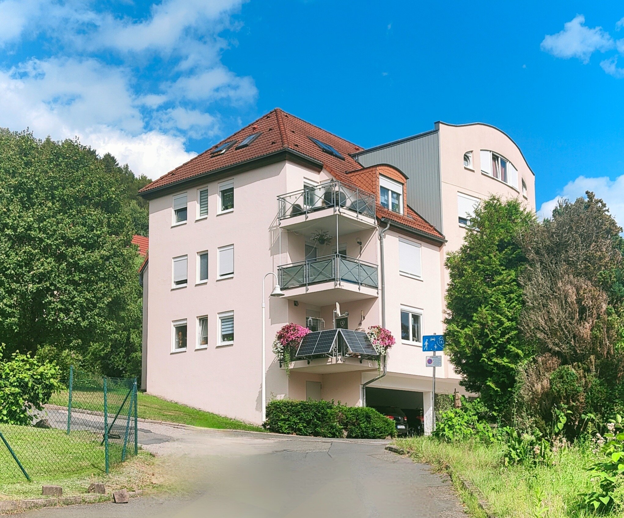 Maisonette zum Kauf 98.000 € 4 Zimmer 109,6 m²<br/>Wohnfläche Oberlind Sonneberg 96515