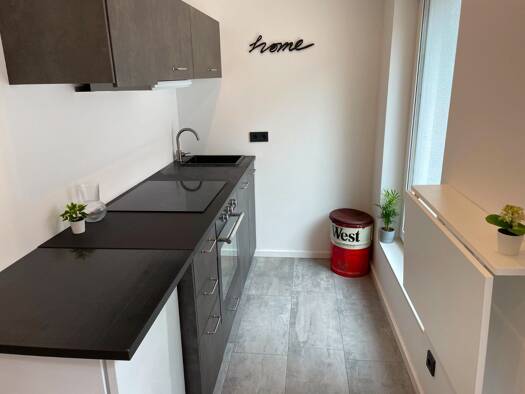 Wohnung zur Miete 950 € 2 Zimmer 64 m² EG frei ab sofort Oberrather Straße 19 Rath Stadtbezirk 6 40472