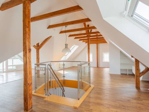 Maisonette zur Miete 850 € 3 Zimmer 100 m² Geschoss 3/4 frei ab sofort Seelze 30926