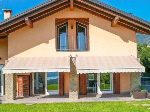 Haus zum Kauf 860.000 € 335 m² 800 m² Grundstück Barasso 21020