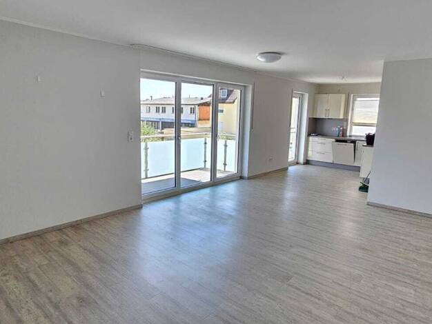 Wohnung zur Miete 885 € 3 Zimmer 80 m² 1. Geschoss frei ab 01.08.2025 Regenstauf Regenstauf 93128