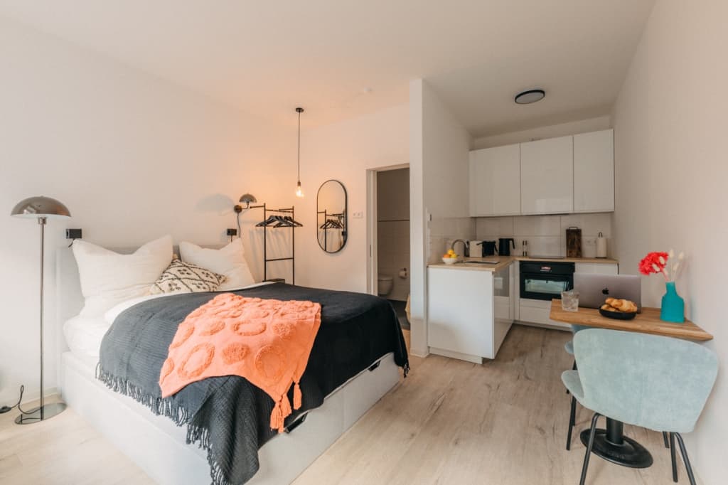 Wohnung zur Miete Wohnen auf Zeit 1.819 € 1 Zimmer 22 m²<br/>Wohnfläche 26.01.2025<br/>Verfügbarkeit Corneliusstraße Friedrichstadt Düsseldorf 40215