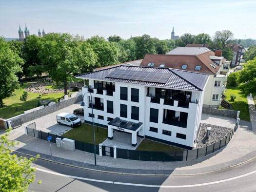 Haus zum Kauf 1.200.000 € 9 Zimmer 229 m² 808 m² Grundstück Naumburg 06618