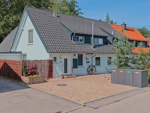 Haus zum Kauf 1.450.000 € 9,5 Zimmer 290,1 m² 534 m² Grundstück frei ab sofort Geretsried Geretsried 82538