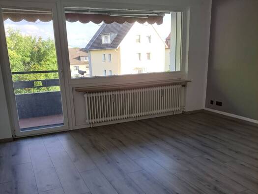 Wohnung zur Miete 800 € 3 Zimmer 90 m² Geschoss 1/2 frei ab 01.10.2026 Winz-Baak Hattingen 45529