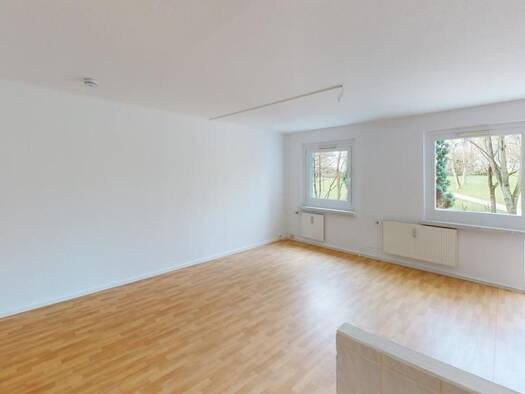 Wohnung zur Miete 360 € 3 Zimmer 69,2 m² 1. Geschoss frei ab 15.02.2026 Johannes-Dick-Str. 33 Hutholz Chemnitz 09123