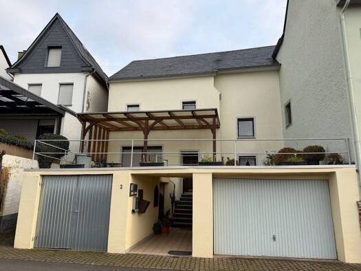 Reihenendhaus zum Kauf 149.000 € 5 Zimmer 133 m² 305 m² Grundstück frei ab sofort Kinheim 54538