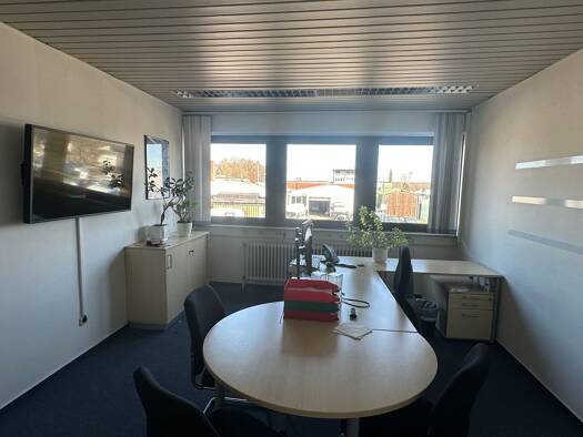 Bürofläche zur Miete provisionsfrei 8,50 € 360 m² Bürofläche teilbar ab 180 m² Wedel 22880