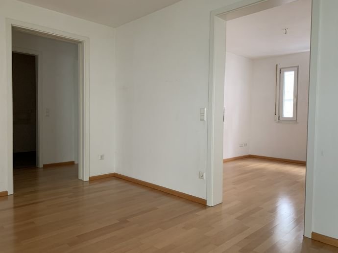 Wohnung zur Miete 710 € 3 Zimmer 82 m²<br/>Wohnfläche 2.<br/>Geschoss ab sofort<br/>Verfügbarkeit Stadtmitte Offenburg 77652