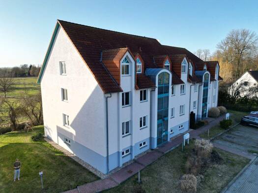 Wohnung zum Kauf 74.900 € 3 Zimmer 74,2 m² 2. Geschoss frei ab sofort Schwaneberg Sülzetal 39171