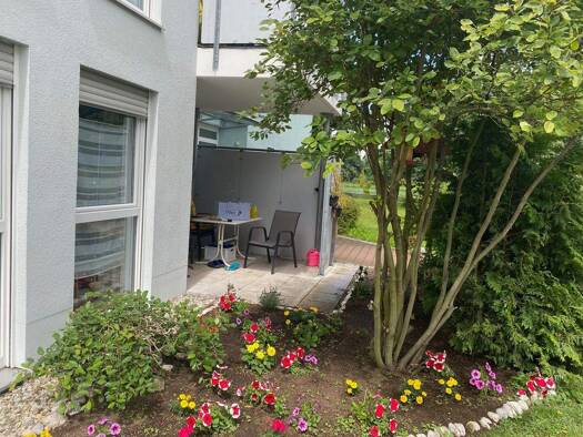 Terrassenwohnung zum Kauf 199.900 € 2 Zimmer 62 m² Ettmannsdorfer Straße Ettmannsdorf Schwandorf 92421