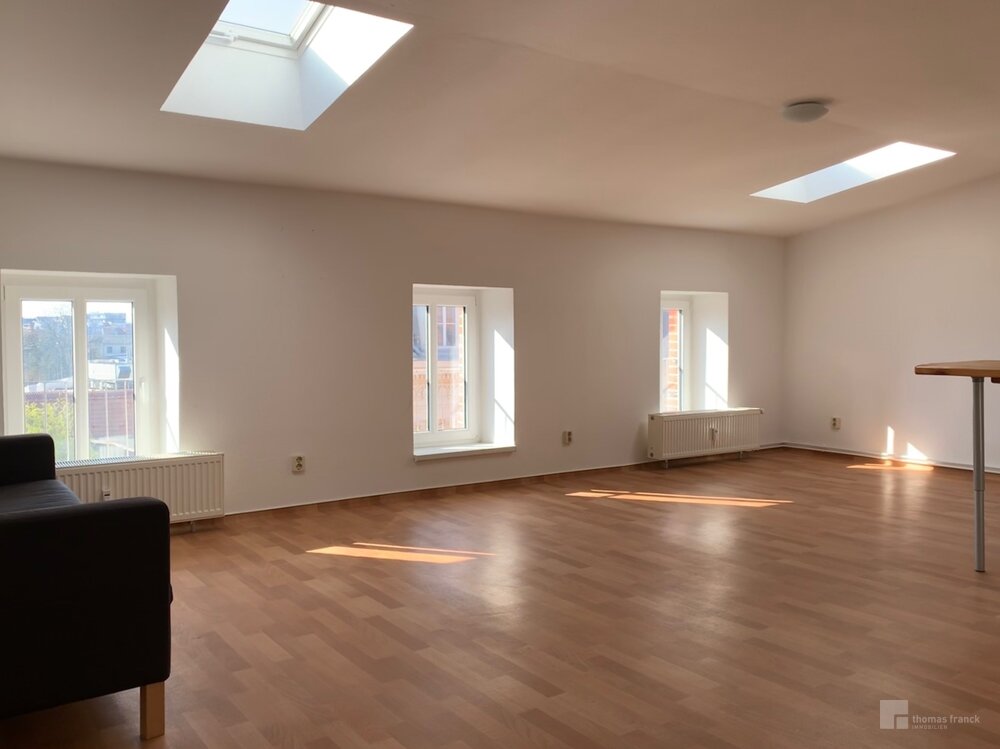 Wohnung zur Miete 400 € 1 Zimmer 45 m²<br/>Wohnfläche EG<br/>Geschoss 01.03.2025<br/>Verfügbarkeit Schelfstadt Schwerin 19055