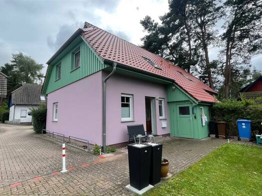 Doppelhaushälfte zum Kauf 575.000 € 3 Zimmer 84 m² frei ab 31.12.2025 Prerow , Ostseebad 18375