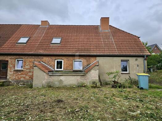 Doppelhaushälfte zum Kauf 99.900 € 4 Zimmer 94 m² 5.236 m² Grundstück Spoitgendorf Plaaz 18279