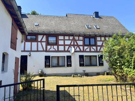 Einfamilienhaus zum Kauf 85.000 € 6 Zimmer 170 m² 402 m² Grundstück Berzhahn 56459