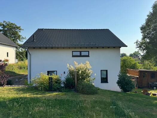 Einfamilienhaus zum Kauf 460.000 € 5 Zimmer 146 m² 1.357 m² Grundstück Adelsberg Chemnitz 09127