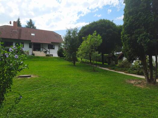 Einfamilienhaus zum Kauf provisionsfrei 5 Zimmer 176 m² 1.950 m² Grundstück Oelsen Krölpa 07387