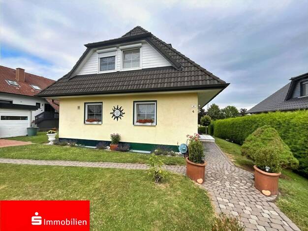 Einfamilienhaus zum Kauf 349.000 € 4 Zimmer 121 m² 700 m² Grundstück Oberdünzebach Eschwege 37269