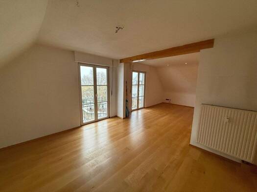 Wohnung zum Kauf 195.000 € 4 Zimmer 110 m² 2. Geschoss frei ab sofort Bocksbeutelstr. 30 Escherndorf Volkach 97332