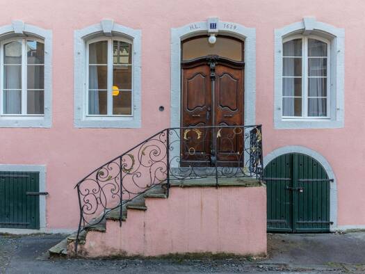Immobilie zum Kauf 490.000 € 8 Zimmer 255 m² 295 m² Grundstück frei ab sofort Linz Linz am Rhein 53545