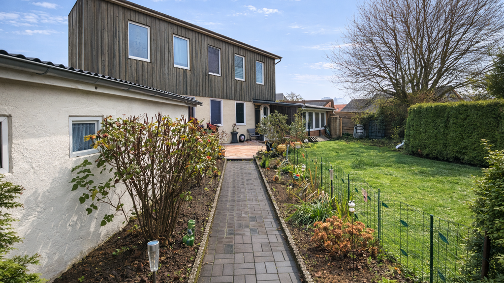 Mehrfamilienhaus zum Kauf als Kapitalanlage geeignet 600.000 € 497 m² 676 m² Grundstück Büdelsdorf 24782