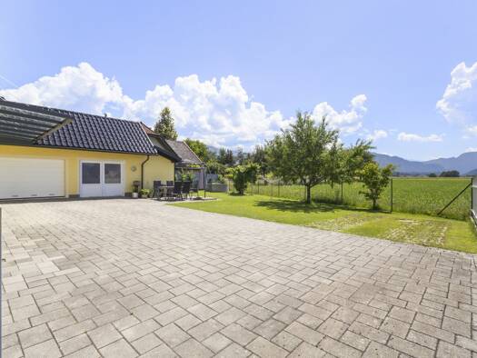 Haus zum Kauf 379.000 € 4,5 Zimmer 150 m² 632 m² Grundstück Eberndorf 9141