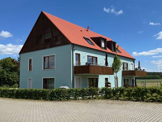 Wohnung zur Miete 1.175 € 3 Zimmer 79,6 m² Geschoss EG/2 frei ab 01.10.2025 Obersteinbach Roth 91154