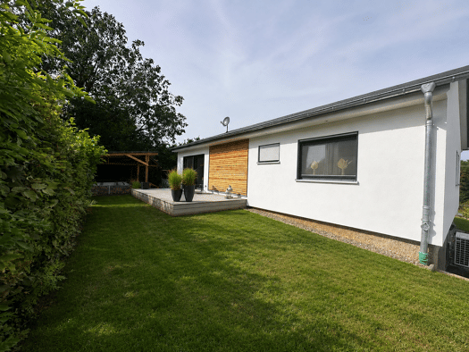 Bungalow zur Miete 1.490 € 3 Zimmer 100 m² 869 m² Grundstück frei ab 01.11.2026 Armenhof Dipperz 36160
