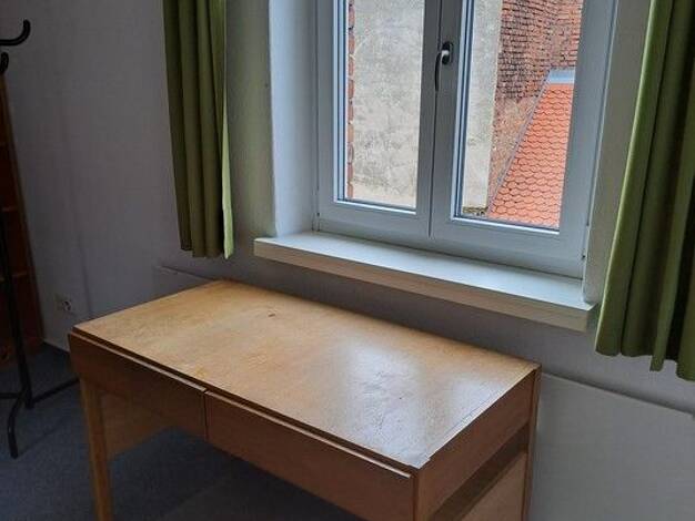 WG-Zimmer zur Miete auf Zeit 430 € 20 m² 1. Geschoss frei ab 01.11.2026 Innenstadt Erlangen 91054