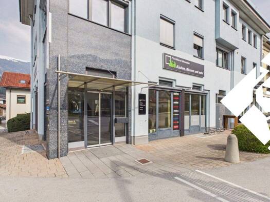 Ladenfläche zum Kauf 2.841 € 6 Zimmer 151 m² Verkaufsfläche Schwaz 6130