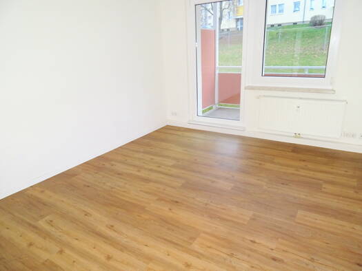 Wohnung zur Miete 250 € 2 Zimmer 46 m² 2. Geschoss frei ab sofort Pestalozzistraße Werdau 08412