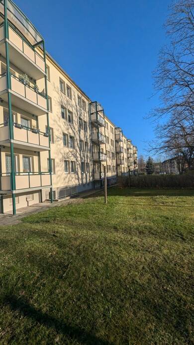 Wohnung zum Kauf als Kapitalanlage geeignet 70.000 € 6 Zimmer 116,1 m² Am Stadion 17 Regis-Breitingen Regis-Breitingen 04565