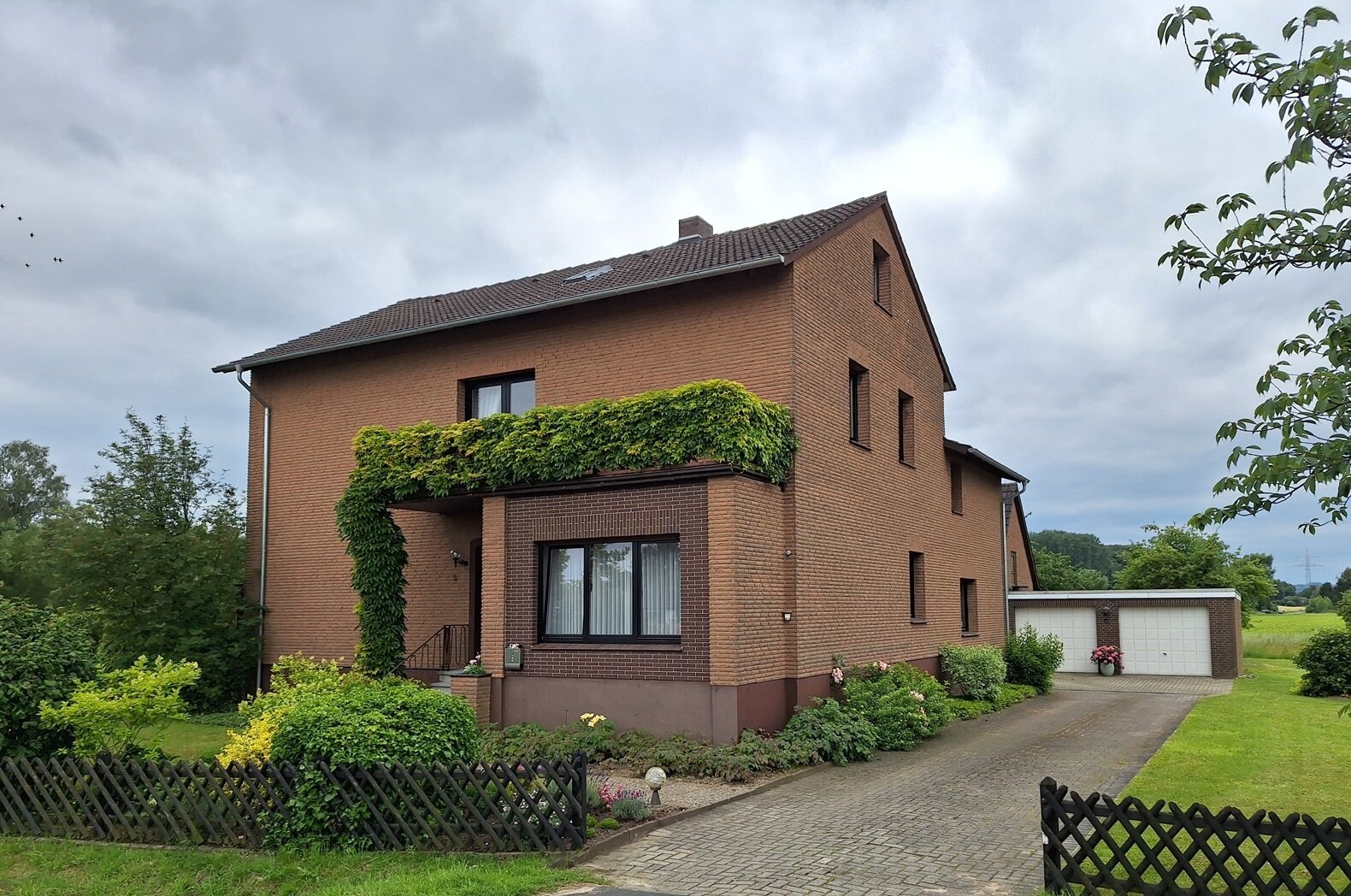 Haus zum Kauf 320.000 € 6 Zimmer 200 m²<br/>Wohnfläche 1.689 m²<br/>Grundstück Lotte Lotte 49504