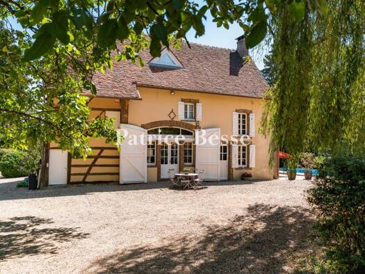 Bauernhaus zum Kauf 490.000 € 8 Zimmer 255 m² 8.657 m² Grundstück Toucy 89130