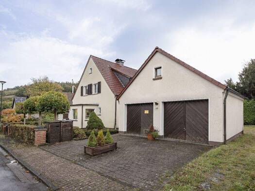 Mehrfamilienhaus zum Kauf 305.000 € 6 Zimmer 174,5 m² 689 m² Grundstück Dahl Hagen 58091