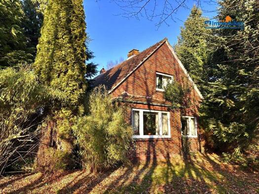 Einfamilienhaus zum Kauf provisionsfrei 219.000 € 7 Zimmer 150 m² 2.790 m² Grundstück Menstede Großheide 26532